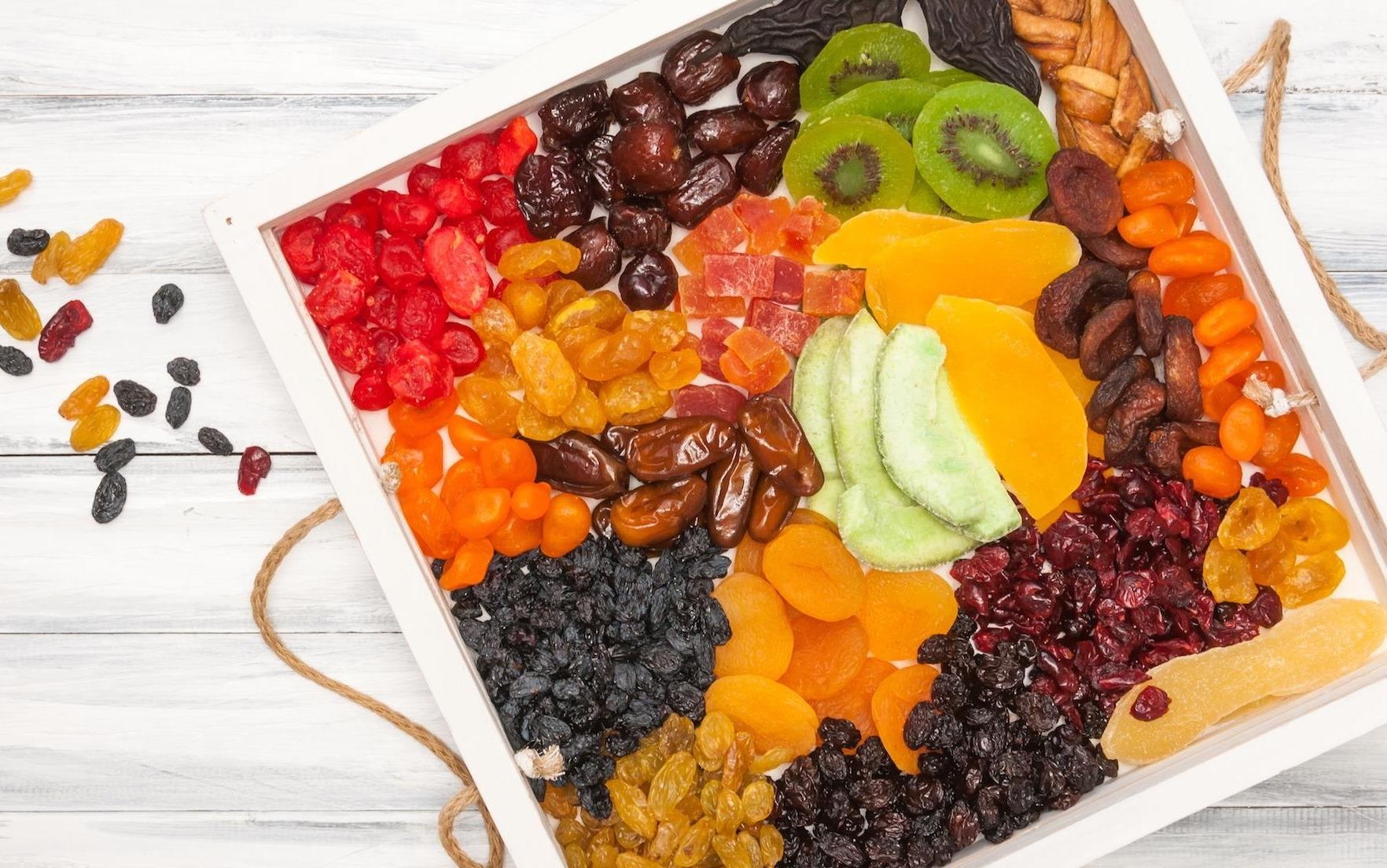 Trao luu giam can moi - detox bang tra hoa qua say kho hinh anh