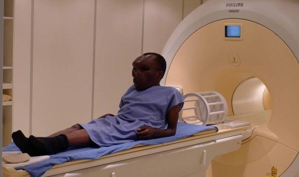 người đàn ông mặt rắn ảnh 3 nguoi dan ong mat ran anh 3