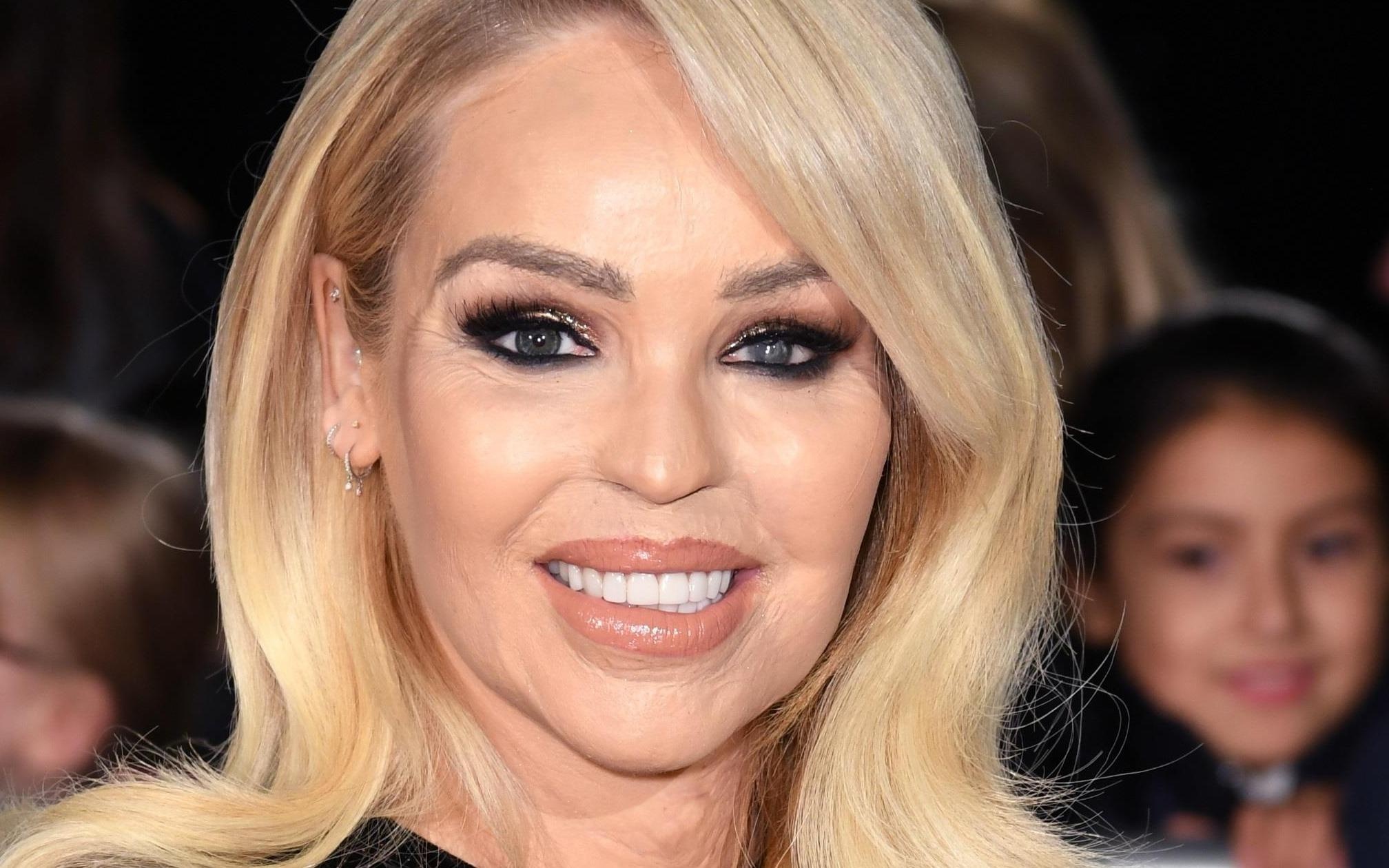 Nguoi mau bi tat axit: 'Toan than toi nhu bi thieu song' hinh anh