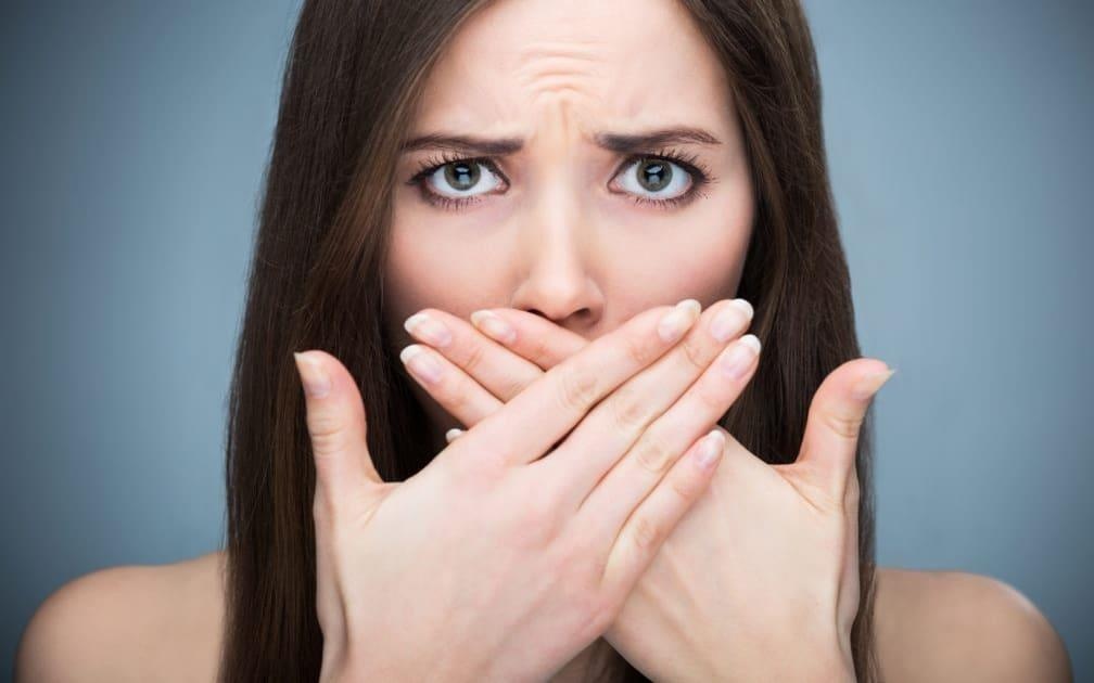 7 cach khu mui hoi mieng de dang hinh anh