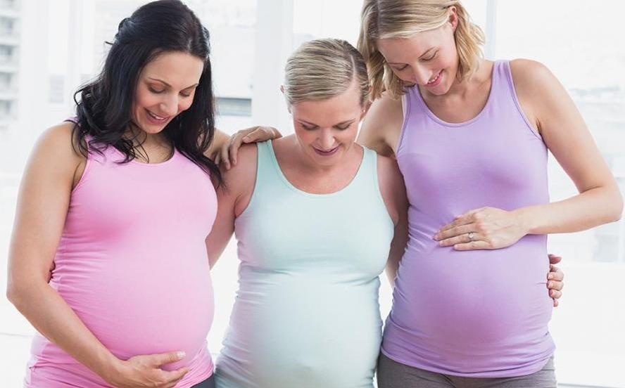 Phu nu nen sinh con o do tuoi nao? hinh anh