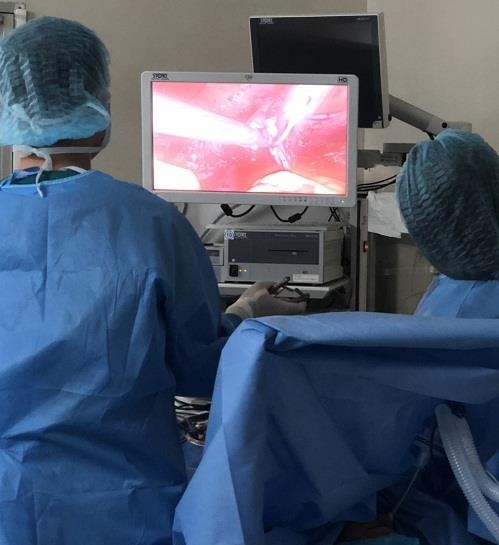 Cat u nhan xo tu cung anh 1