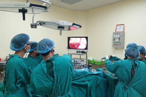 Người đàn ông bị ung thư di căn ảnh 1 Nguoi dan ong bi ung thu di can anh 1