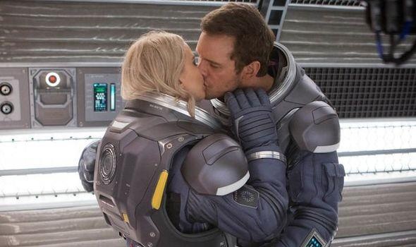 Nguoi dau tien yeu trong vu tru anh 4