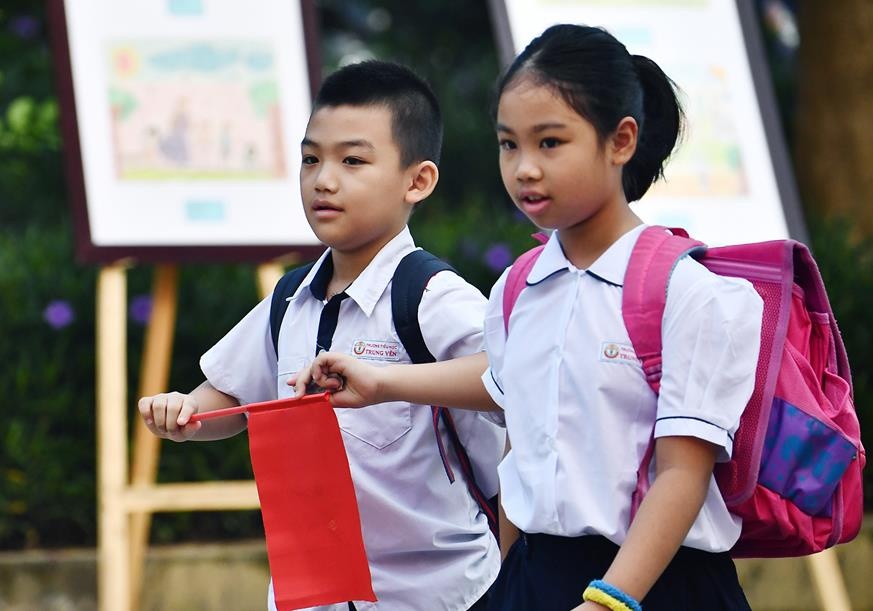 Ha Noi tang hoc phi toi da 40% hinh anh