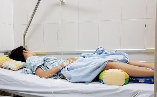 Khong the quan he tinh duc, co gai duoc tao am dao tu niem mac mieng hinh anh