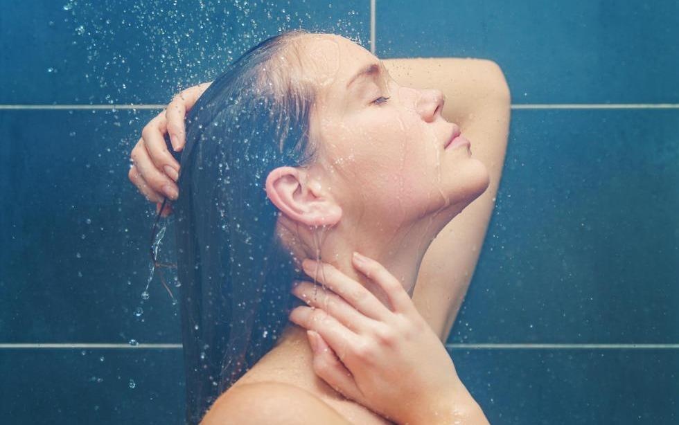 Tai sao ban khong nen tam ngay sau khi an? hinh anh