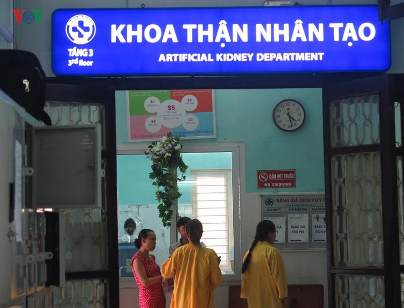 Người bệnh chạy thận chấp nhận rủi ro ảnh 1 Nguoi benh chay than chap nhan rui ro anh 1