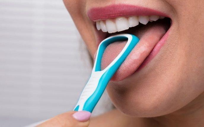 Dau hieu bat thuong o luoi canh bao benh hinh anh