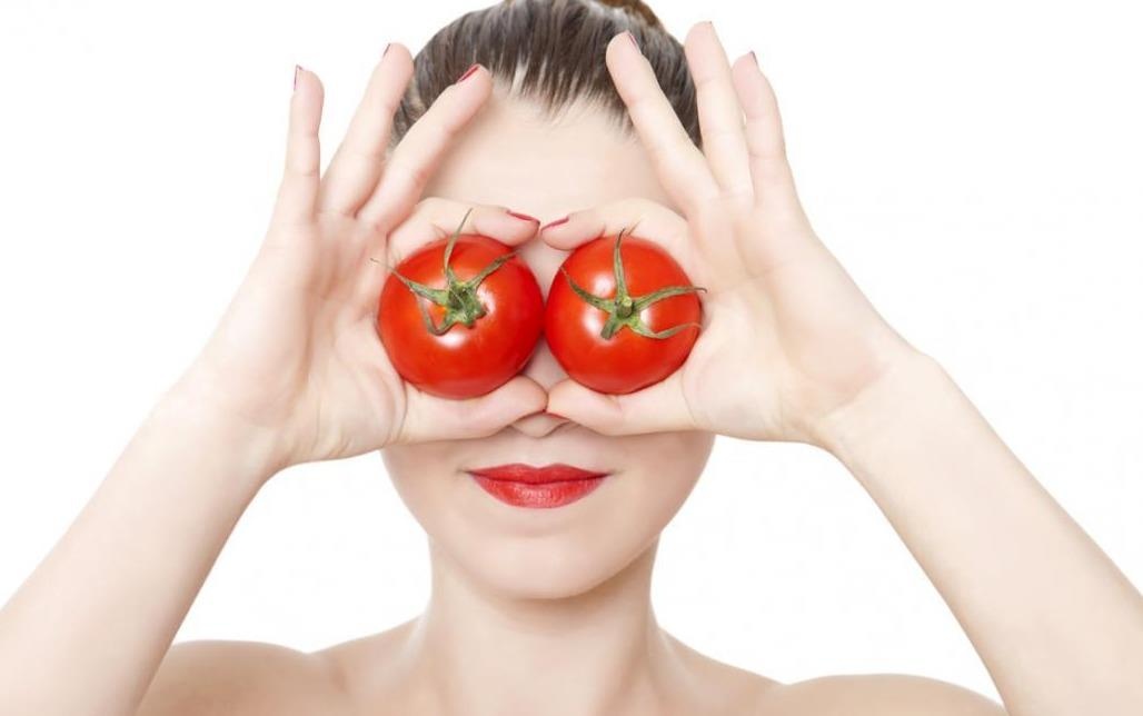 Nhung nguoi khong nen an ca chua hinh anh