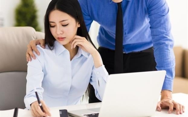 'Toi ghe so khi dong nghiep ga gam noi cho toi dua con' hinh anh