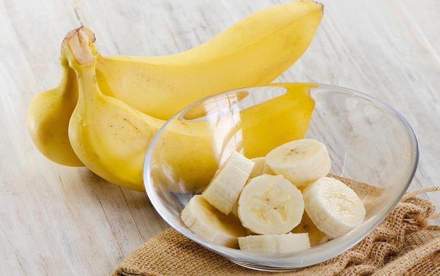 Tai sao ban nen an hai qua chuoi moi ngay? hinh anh