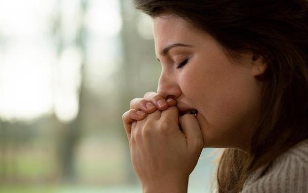 Bong dung mac chung run ray, khong the ngui mui hinh anh