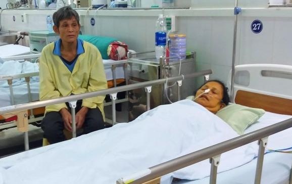 'Neu khong co bao hiem y te, vo toi chi co the chon cai chet' hinh anh