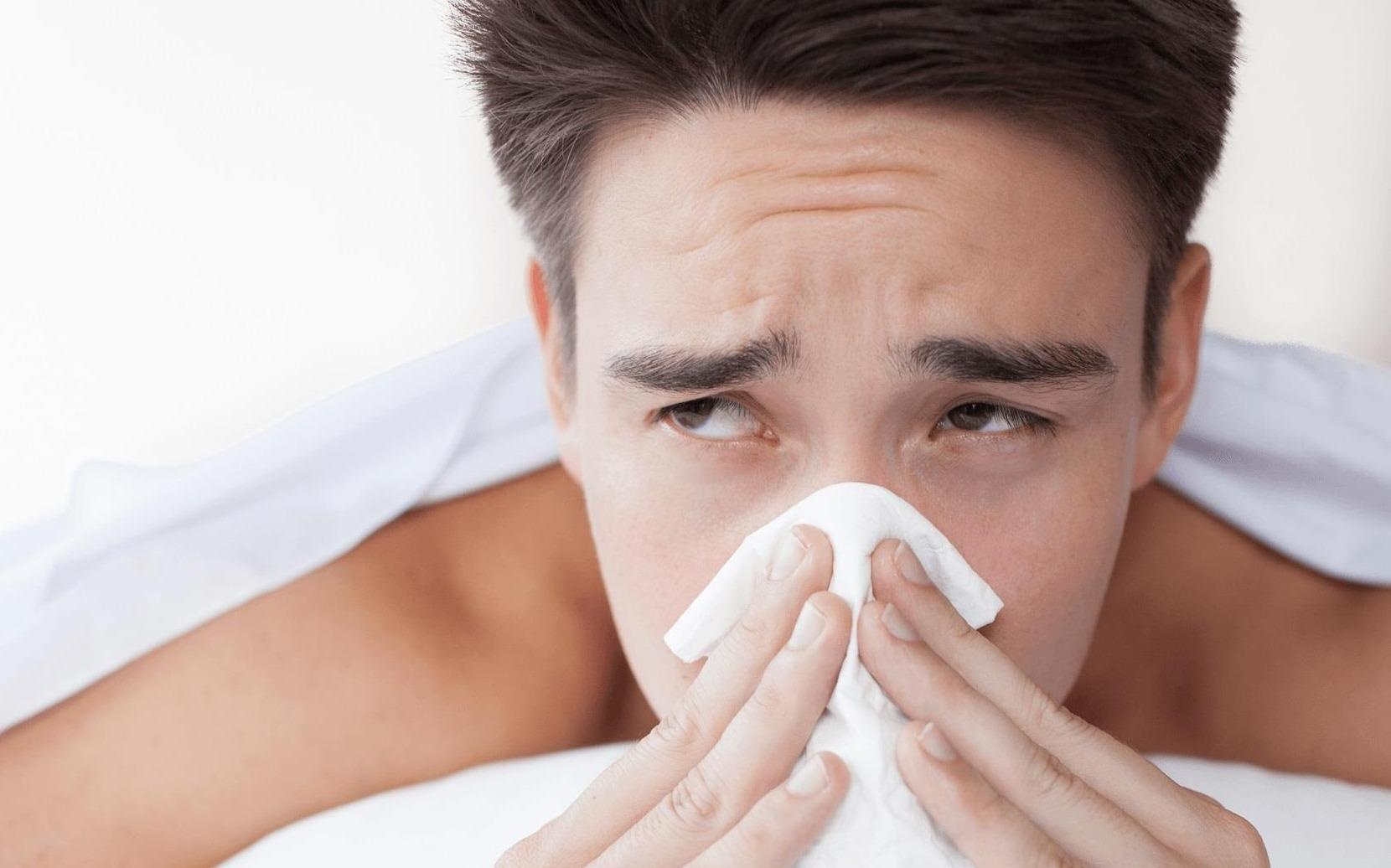 Nhieu nguoi thanh pho mac benh viem xoang nhu ca si Tuan Hung hinh anh