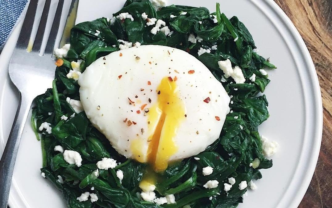 Cach an trung vao buoi sang giup tang cuong dinh duong hinh anh