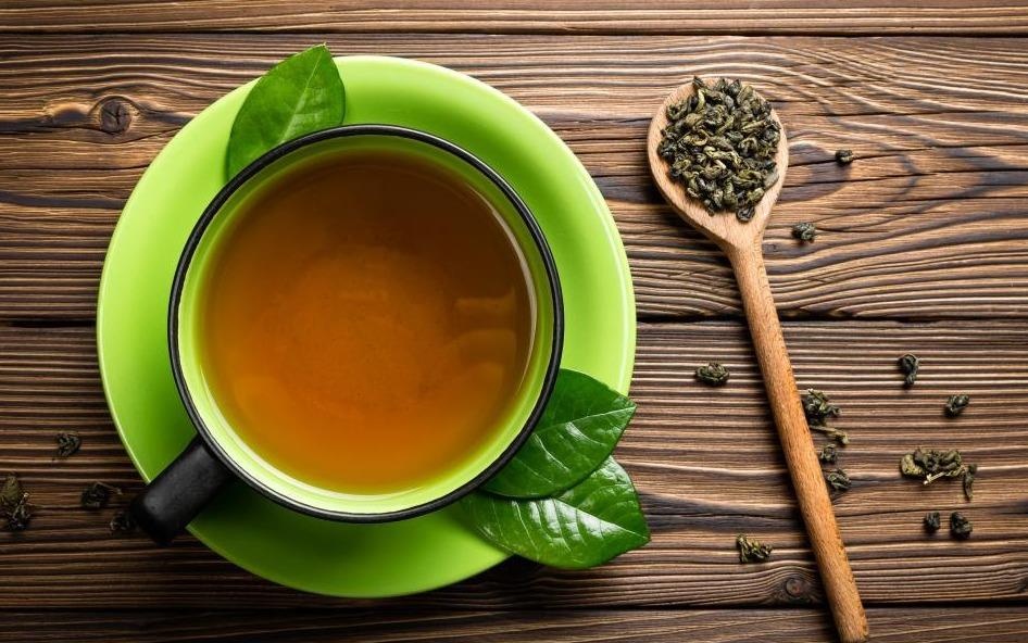 Tai sao uong tra qua nhieu co the gay mat ngu? hinh anh