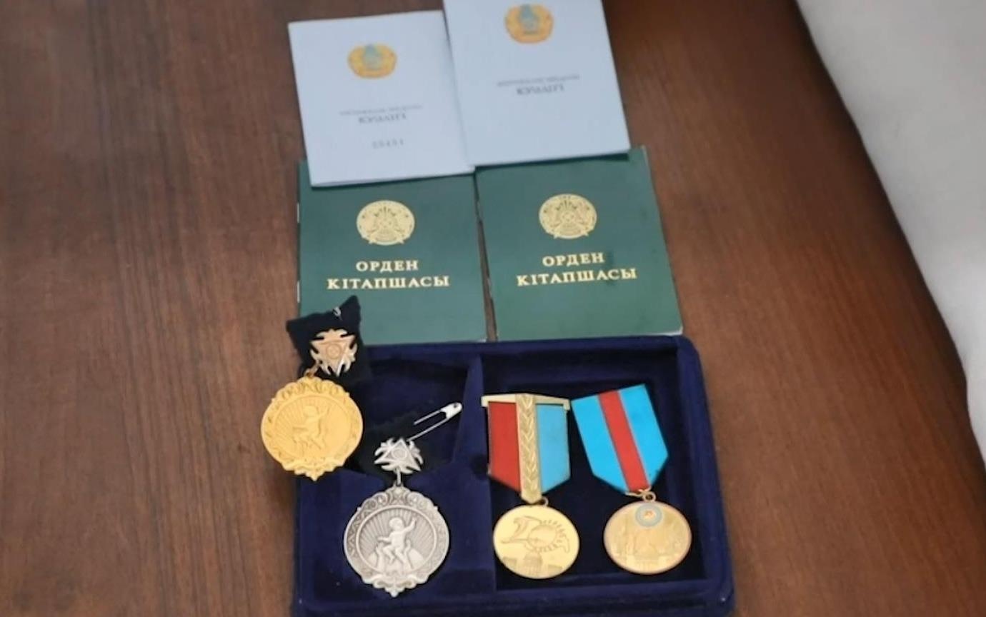 Dat nuoc tang huan chuong cho nhung nguoi sinh nhieu con hinh anh