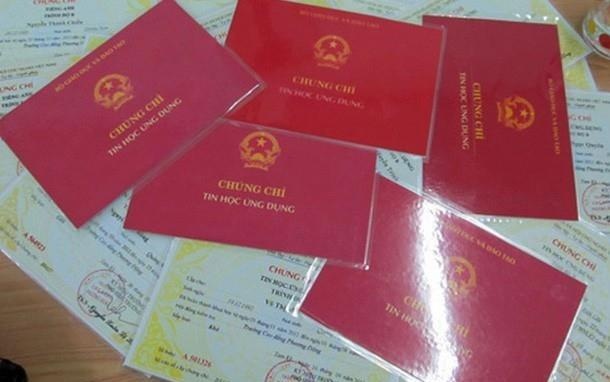 Can loai bo tinh trang loan chung chi dang hanh cong chuc hinh anh