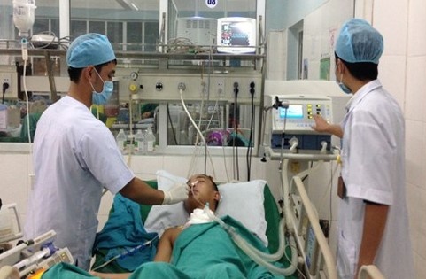 Thuc duong tri xo gan, nam benh nhan suyt chet hinh anh