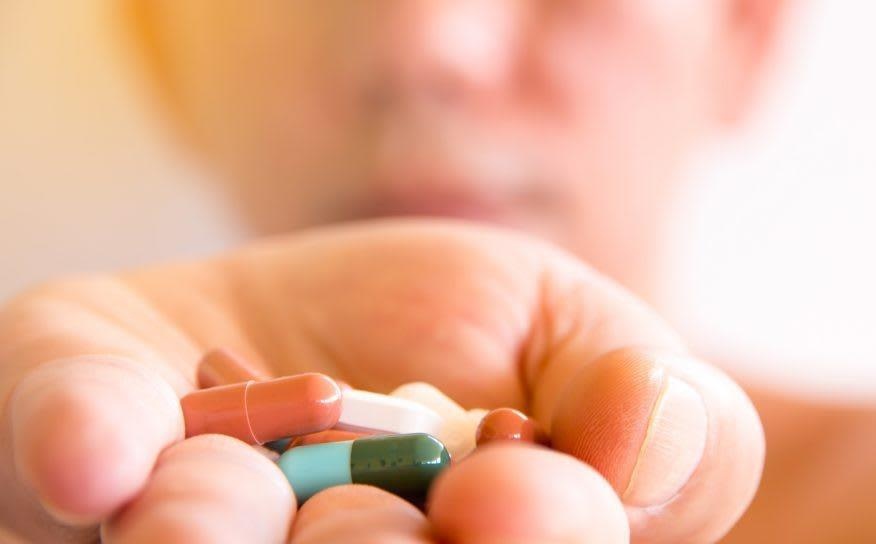 Chang trai co giat vi dung 3 hop thuoc giam dau moi ngay hinh anh