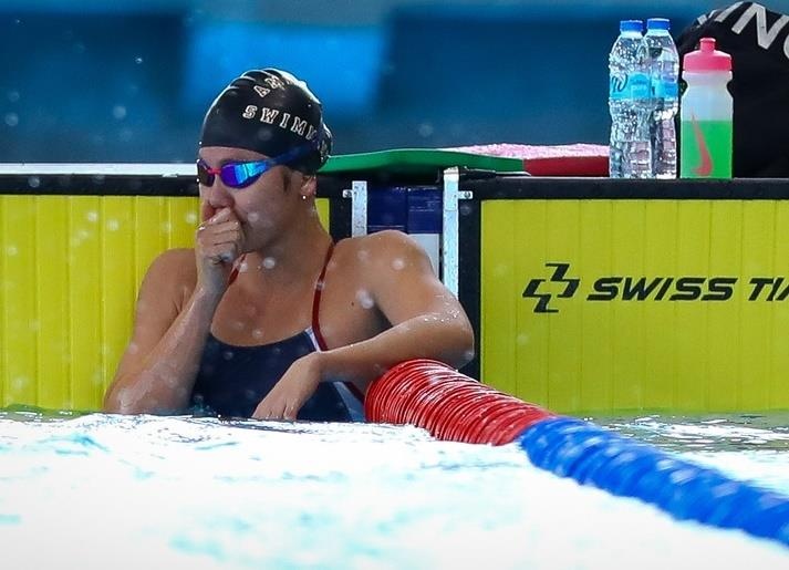 Canh giac voi chung mat nuoc khi thi dau cua cac van dong vien boi loi hinh anh