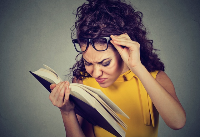 Tai sao nguoi can thi khong the nhin ro vat o xa? hinh anh