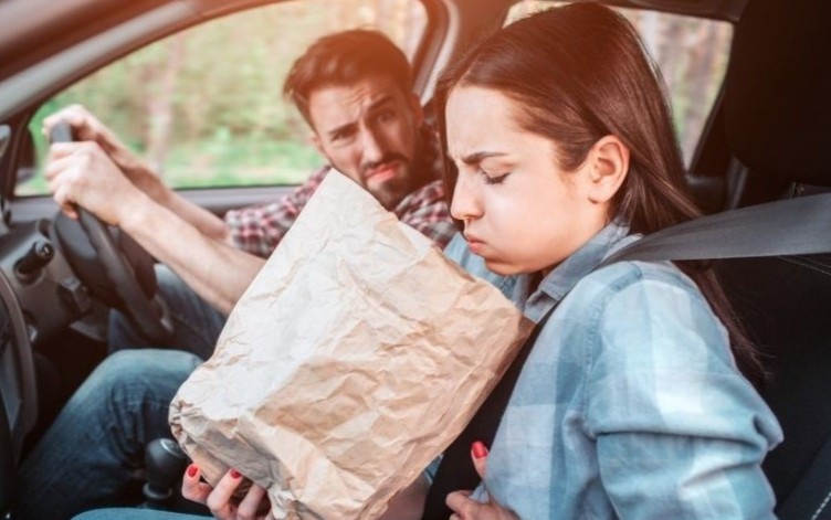 Tai sao mot so nguoi de bi say xe? hinh anh