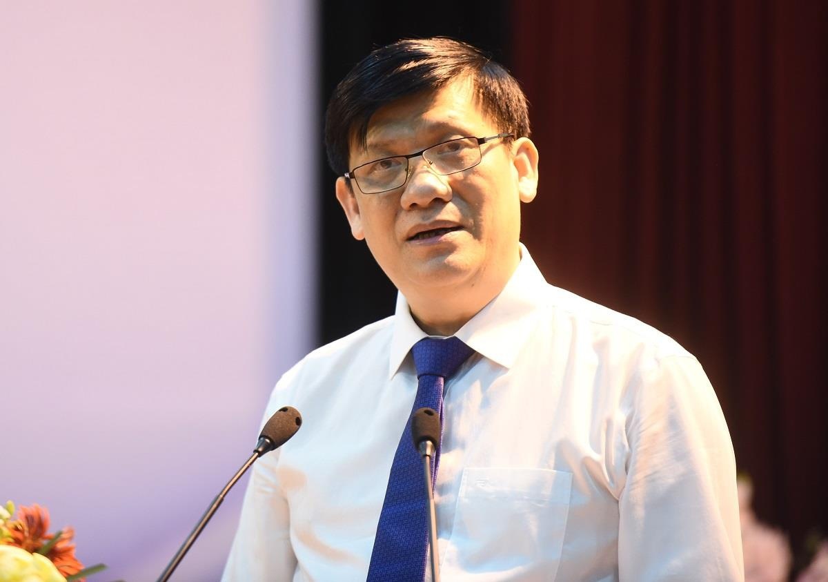 Thu truong Nguyen Thanh Long khuyen cao cach tranh lay nhiem nCoV hinh anh
