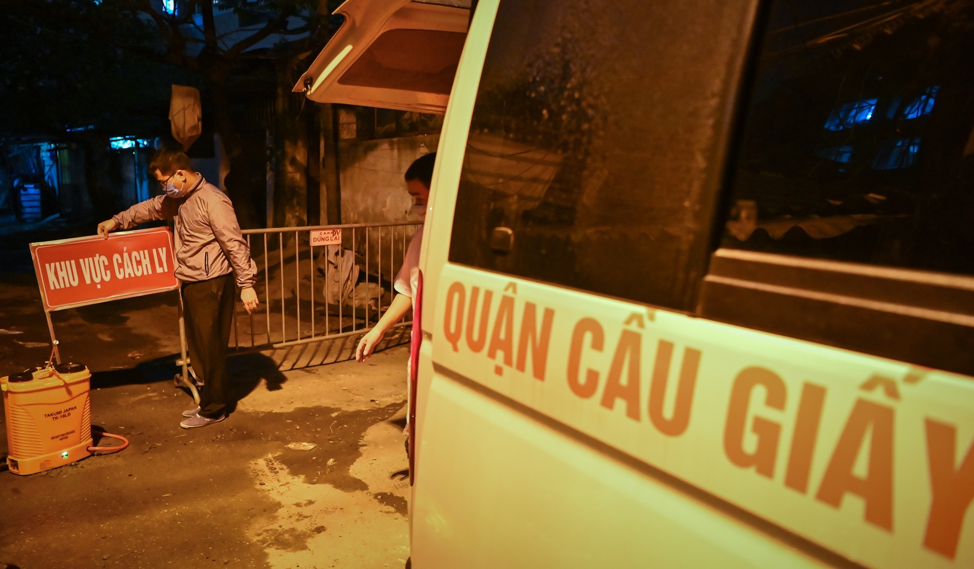 Nguoi thu 39 nhiem virus corona la huong dan vien du lich o Ha Noi hinh anh