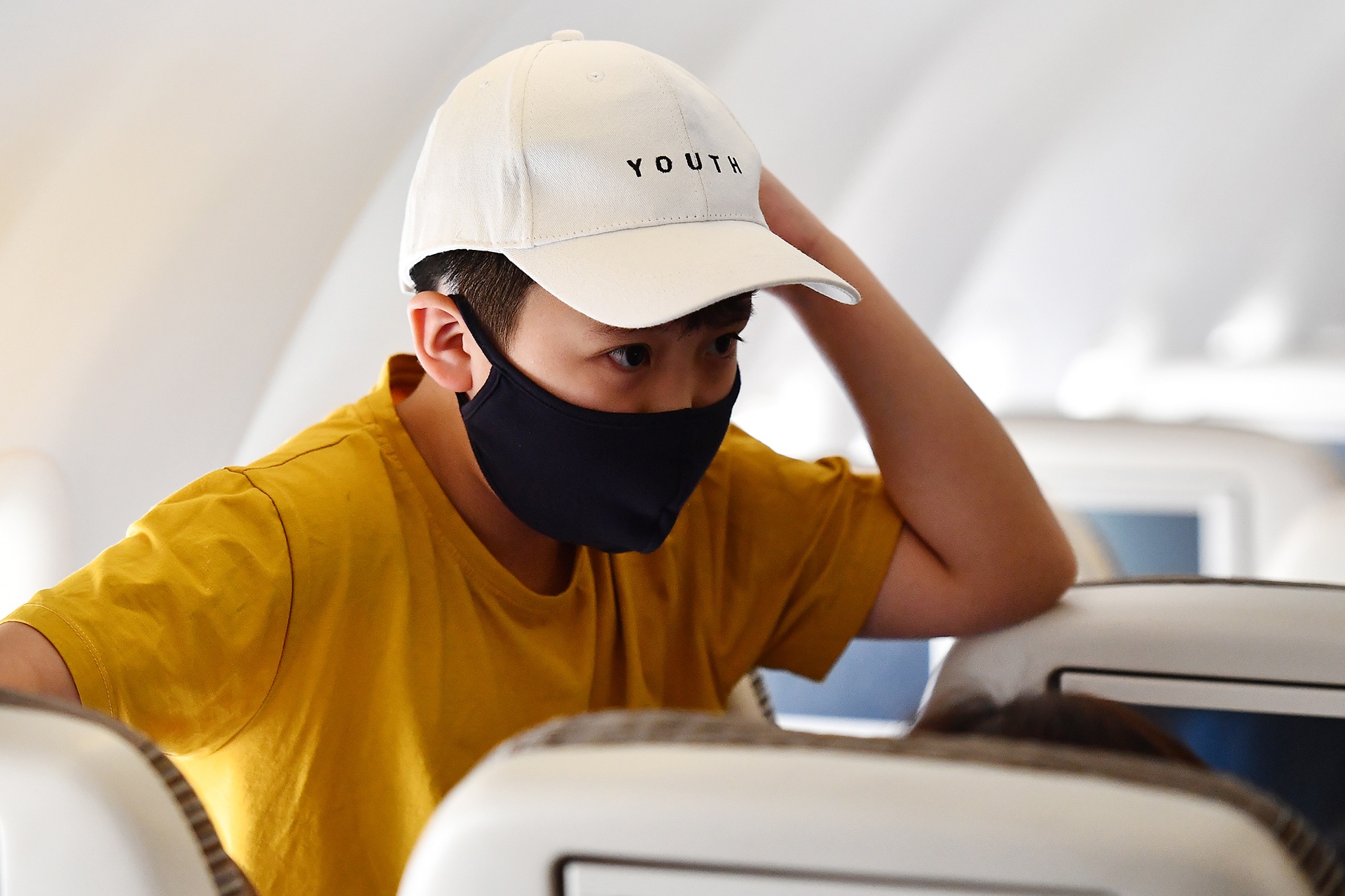 Bo Y te tim khach tren nhieu chuyen bay co nguoi mac Covid-19 hinh anh