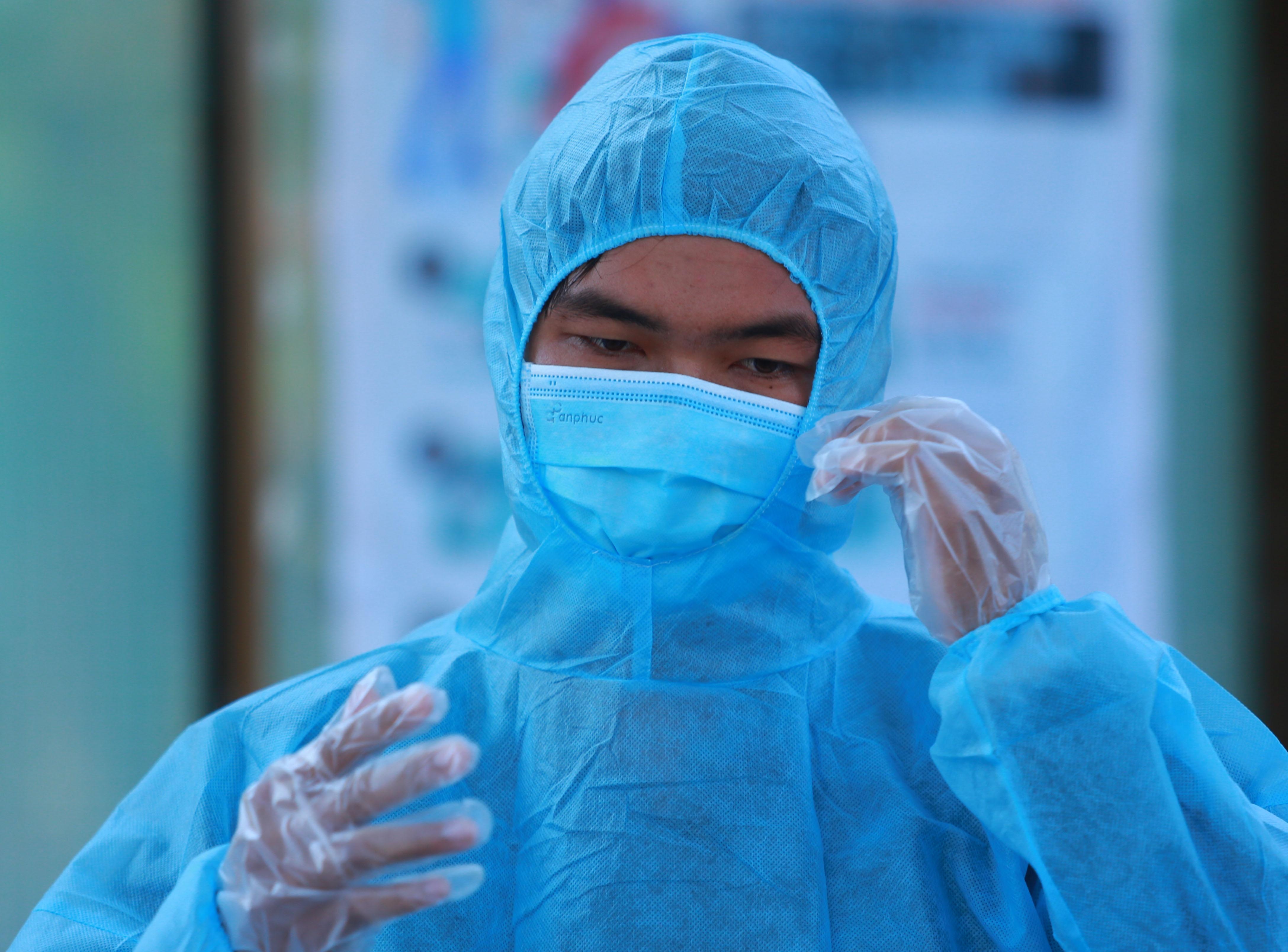 Them 4 ca mac Covid-19, 3 nguoi o TP.HCM hinh anh