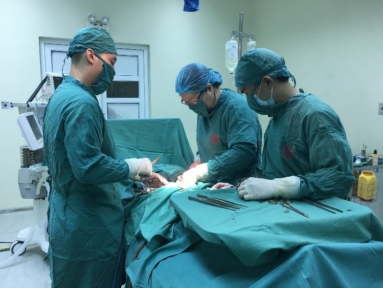 Nguoi phu nu gap bien chung nang sau khi nao hut thai hinh anh