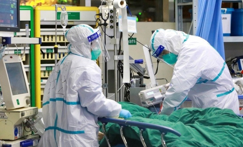 Nhung giay phut sinh tu cua benh nhan mac Covid-19 nang hinh anh