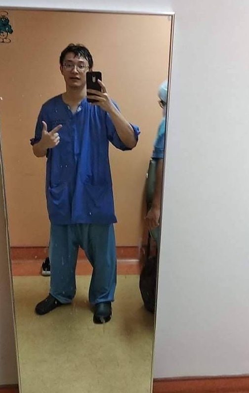 Bac si chong dich o Malaysia anh 2