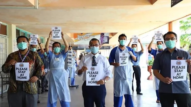 Bac si chong dich o Malaysia anh 3