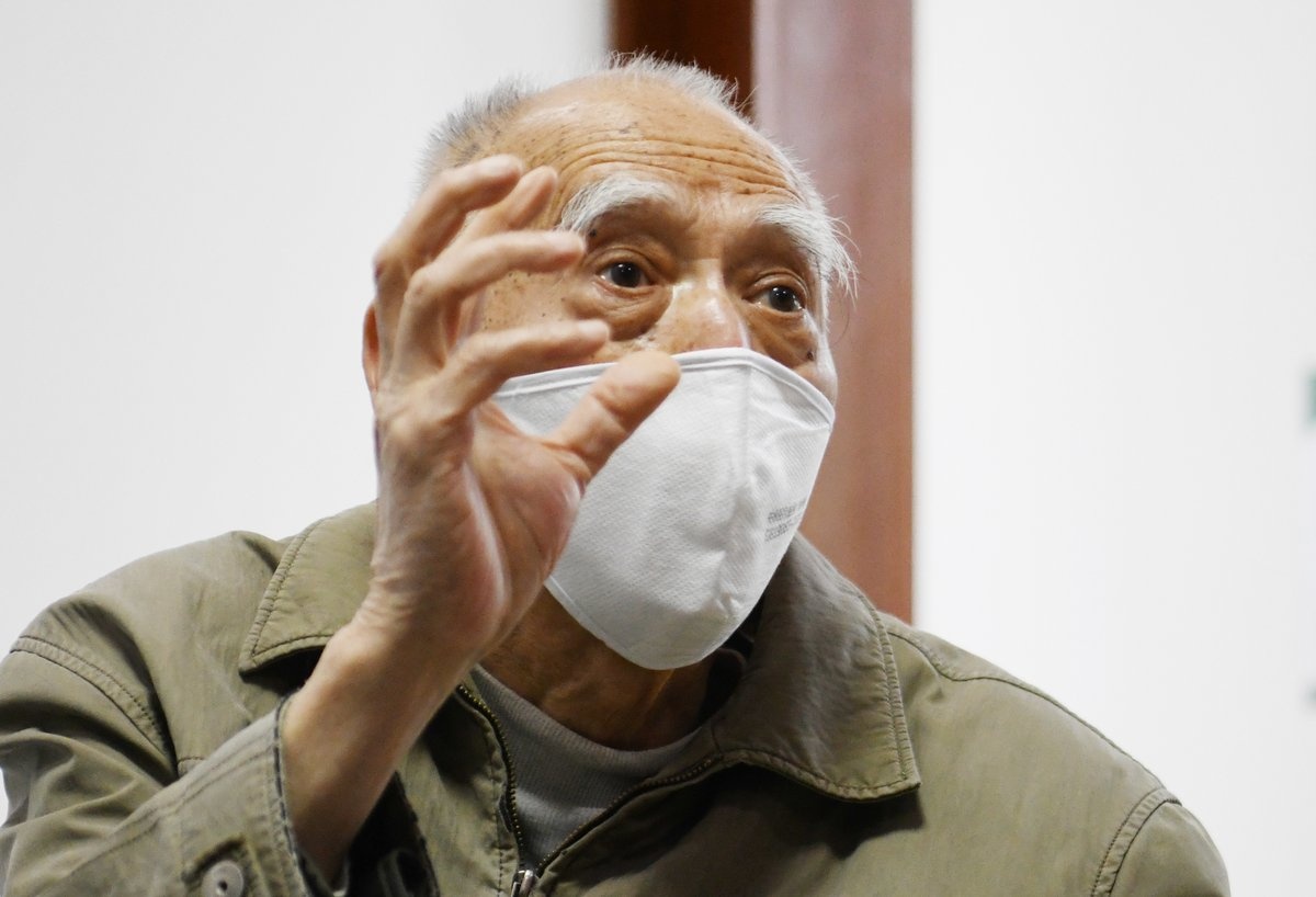 Benh nhan Covid-19: 'Cam on bac si da mao hiem mang song de cuu toi' hinh anh