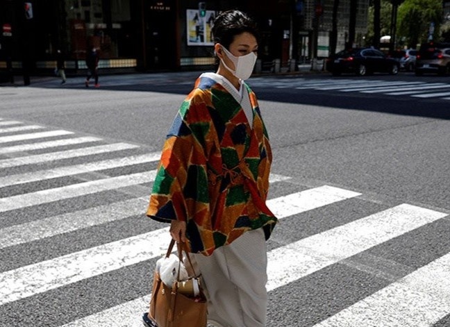 Nhat Ban phat hien 300.000 khau trang cho phu nu mang thai bi loi hinh anh