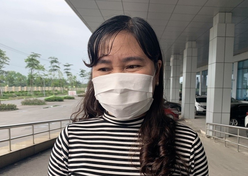 Gia dinh 3 nguoi mac Covid-19 o Ha Noi: 'Day la cu soc qua lon' hinh anh