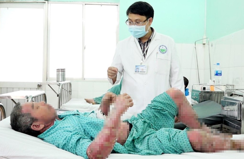 Nguoi sung phu, nut ne do mua thuoc tri vay nen tren mang hinh anh