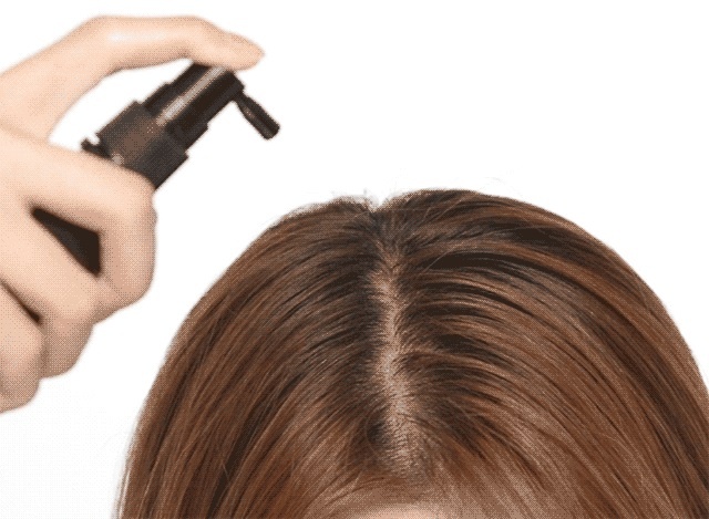 Nu sinh vien trui het toc chi vi dung thuoc xit rao ban qua mang hinh anh