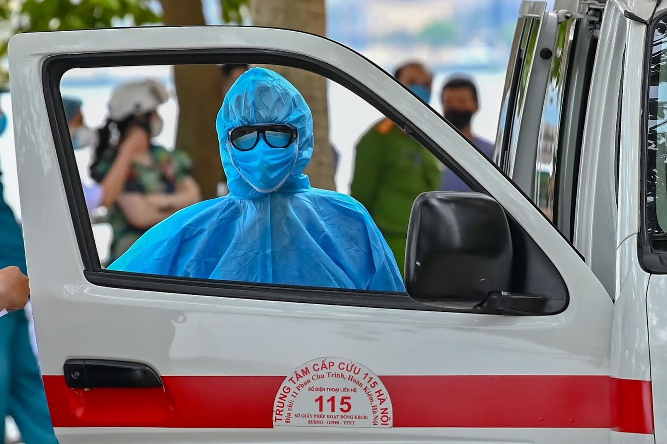 Them 5 nguoi mac Covid-19 khoi benh hinh anh