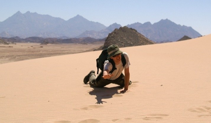 Co the thay doi the nao khi bi mac ket tren sa mac? hinh anh