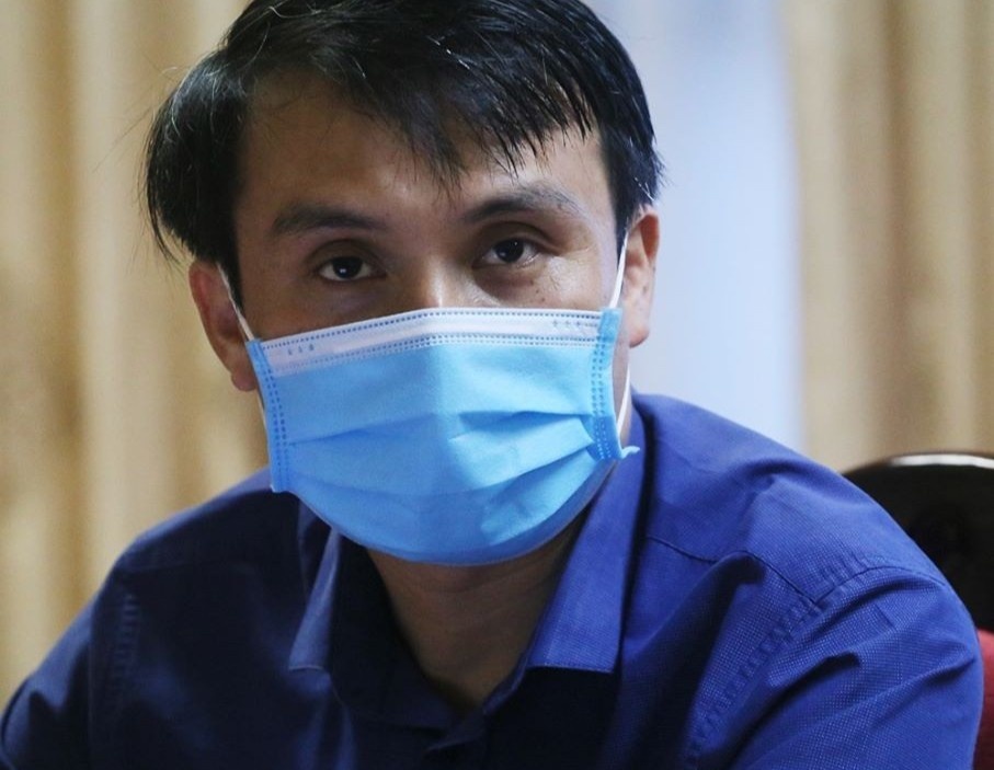 Giai toa tam ly cho bac si chong dich anh 1