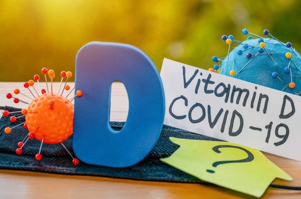 Vitamin D giam nguy co tu vong o benh nhan Covid-19 hinh anh