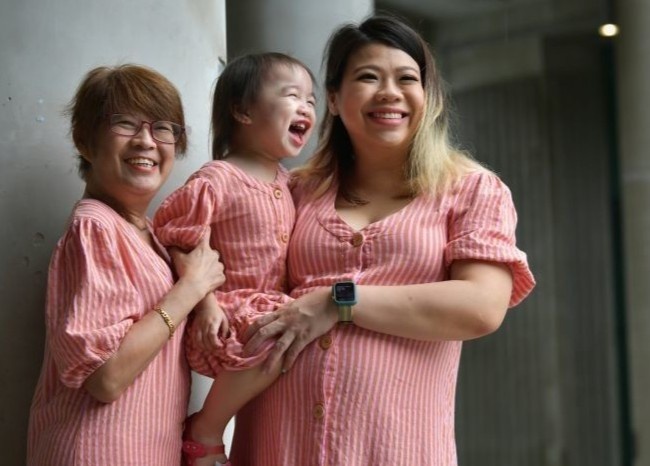 Gia dinh 3 nguoi mac Covid-19 o Singapore anh 1