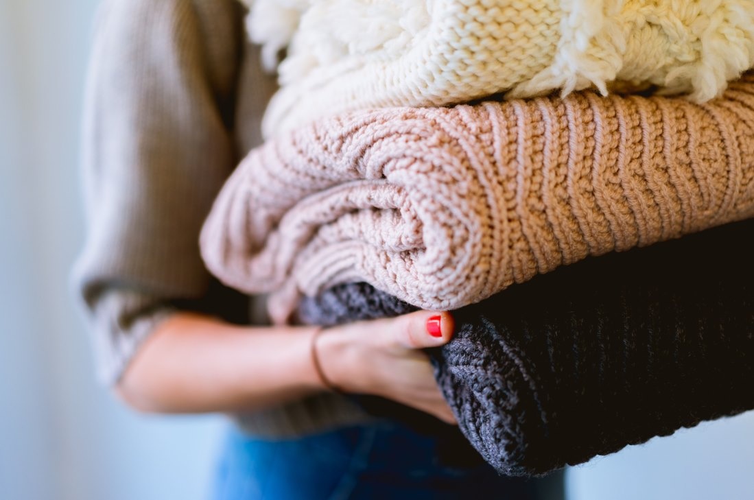 Ly do ban cam thay am khi mac quan ao len hinh anh