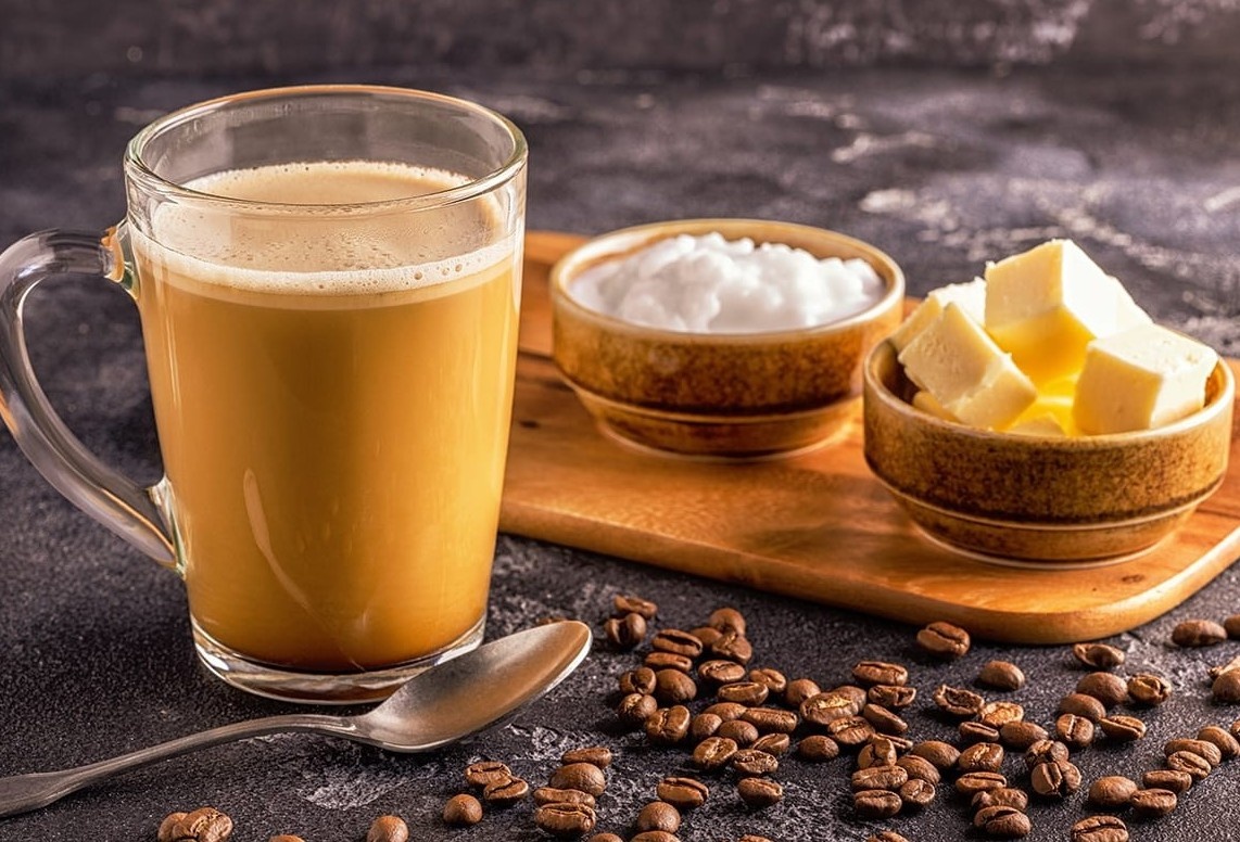 Vi sao nen uong ca phe cung bo? hinh anh