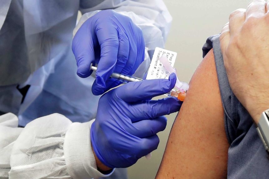 Tinh nguyen vien tham gia thu nghiem vaccine Covid-19 o Brazil tu vong hinh anh