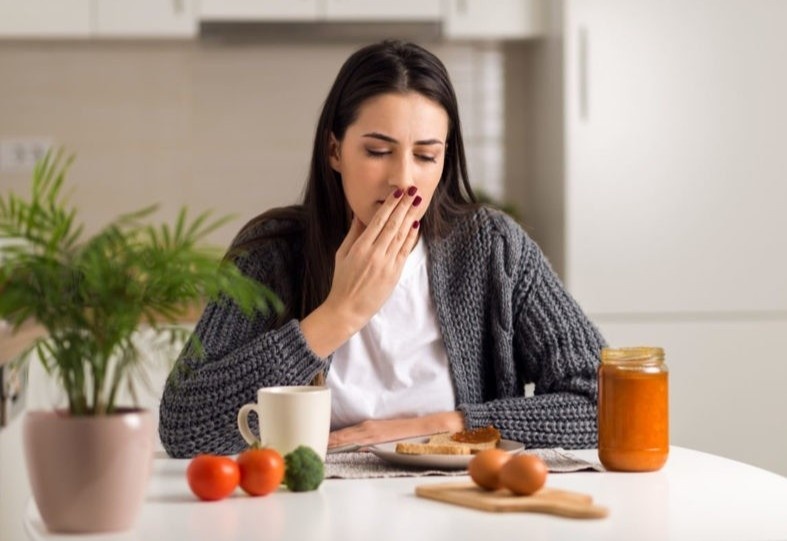 Tai sao an qua nhanh khien ban bi nac? hinh anh